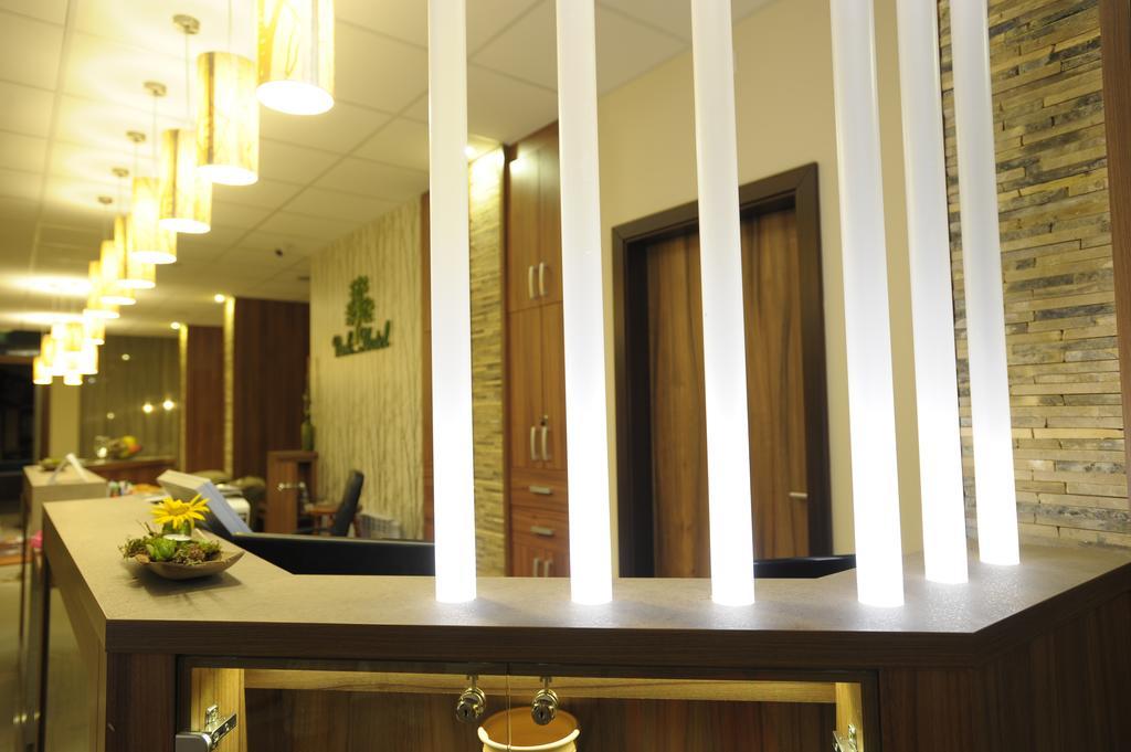 Park Hotel Gyula Eksteriør bilde