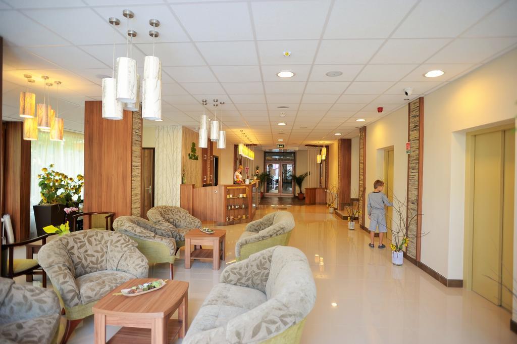 Park Hotel Gyula Eksteriør bilde
