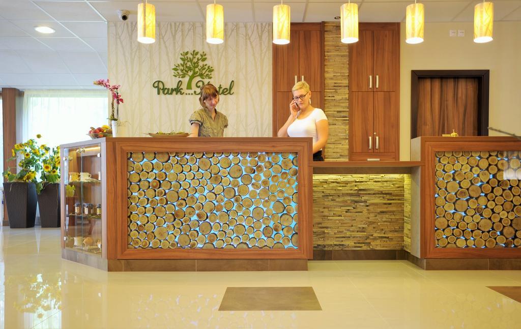 Park Hotel Gyula Eksteriør bilde